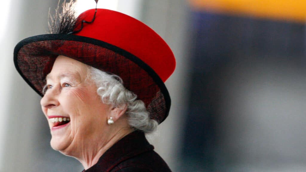Queen Elizabeth red hat