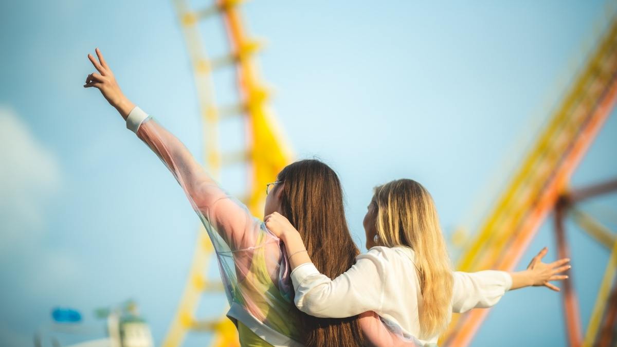 friends at amusement park
