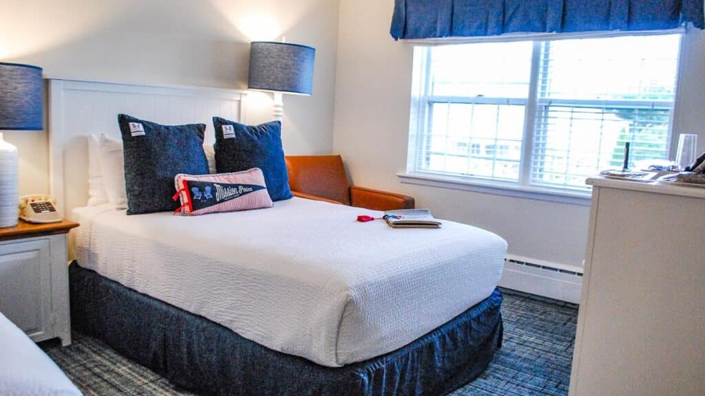 Mission Point hotel room